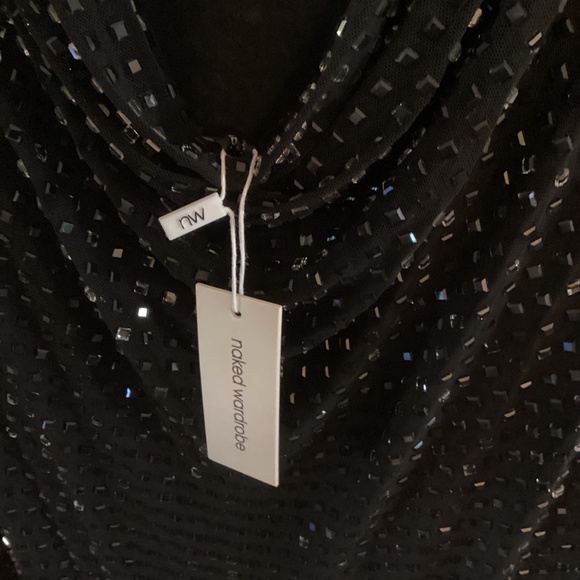 Black elegant gown - Picture 3 of 7